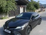 Toyota Camry 2019 года за 13 950 000 тг. в Алматы