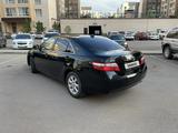 Toyota Camry 2011 годаfor7 600 000 тг. в Астана – фото 2