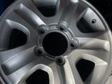R17 диск комплект оригинальных Toyota Land Cruiser Lexus Lx470 за 100 000 тг. в Алматы