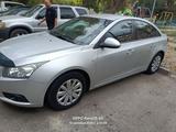 Chevrolet Cruze 2011 года за 3 000 000 тг. в Павлодар – фото 2