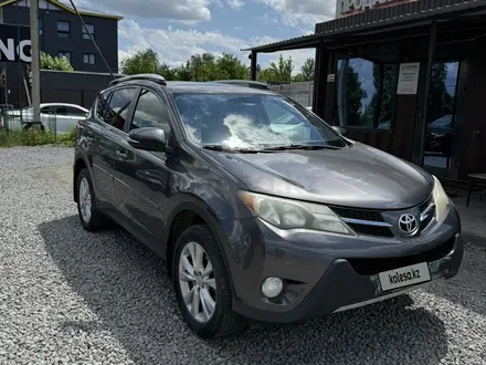Toyota RAV4 2014 года за 5 400 000 тг. в Актобе
