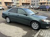 Toyota Camry 2002 года за 4 900 000 тг. в Актобе – фото 3