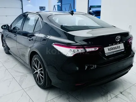 Toyota Camry 2021 года за 17 000 000 тг. в Алматы – фото 4