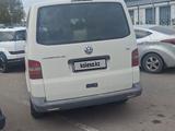 Volkswagen Transporter 2003 года за 6 500 000 тг. в Астана – фото 2