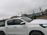 Toyota Hilux 2019 годаfor14 000 000 тг. в Актау – фото 2