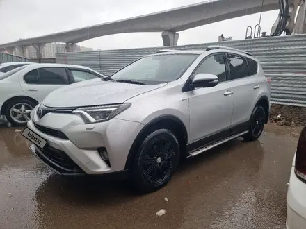 Toyota RAV4 2018 года за 12 500 000 тг. в Астана