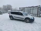 ВАЗ (Lada) Largus Cross 2014 года за 3 750 000 тг. в Уральск – фото 2