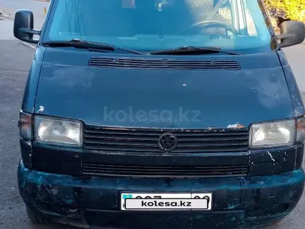 Volkswagen Caravelle 1992 года за 2 100 000 тг. в Караганда