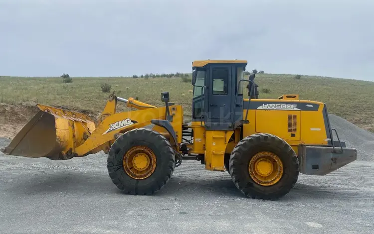 XCMG  XCMG LW500F 2011 года за 11 000 000 тг. в Талдыкорган