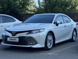 Toyota Camry 2018 года за 12 450 000 тг. в Караганда