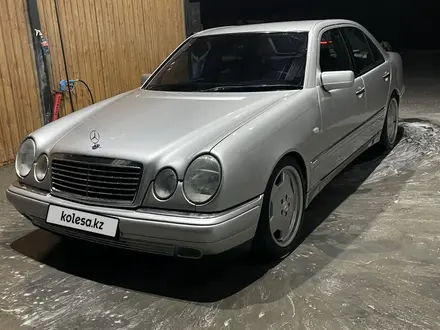 Mercedes-Benz E 280 1998 года за 3 350 000 тг. в Алматы – фото 8