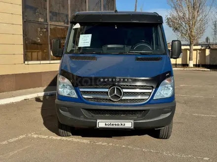 Mercedes-Benz Sprinter 2008 года за 11 490 000 тг. в Астана – фото 2