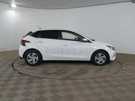 Hyundai i20 2023 года за 5 960 000 тг. в Шымкент – фото 4