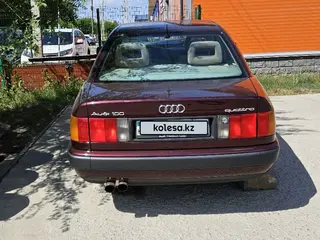 Audi 100