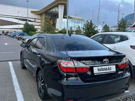 Toyota Camry 2017 года за 13 000 000 тг. в Алматы – фото 5