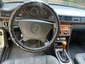 Mercedes-Benz E 200 1994 годаfor1 950 000 тг. в Тараз – фото 5