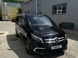 Mercedes-Benz V 300 2023 года за 42 000 000 тг. в Актобе – фото 3
