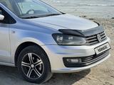 Volkswagen Polo 2015 года за 5 700 000 тг. в Актау – фото 2