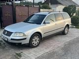 Volkswagen Passat 2003 годаүшін2 300 000 тг. в Алматы