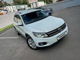 Volkswagen Tiguan 2014 годаfor6 900 000 тг. в Алматы – фото 2