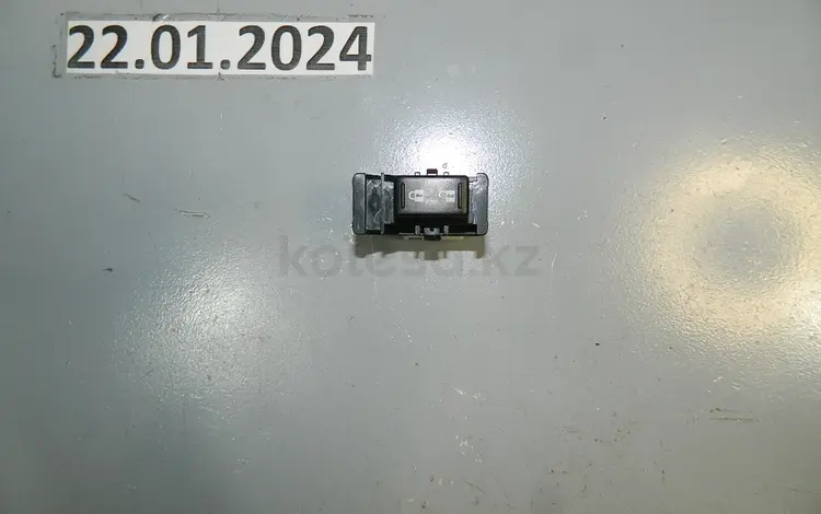 Пульт стеклоподъемника двери за 2 000 тг. в Алматы