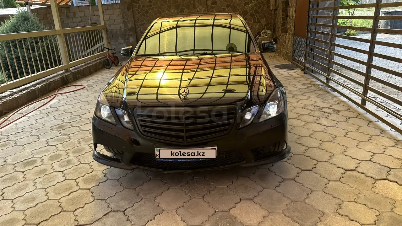 Mercedes-Benz E-Class, 2010