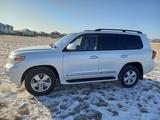 Toyota Land Cruiser 2015 годаүшін26 700 000 тг. в Актобе – фото 2