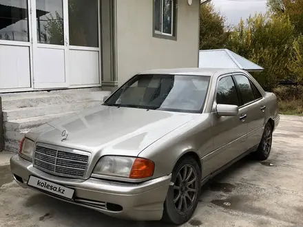 Mercedes-Benz C 220 1994 года за 1 600 000 тг. в Тараз