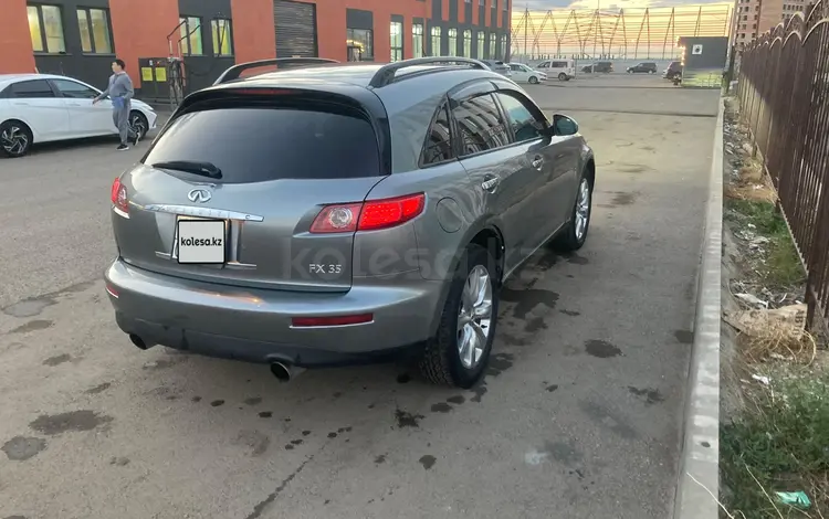 Infiniti FX35 2003 года за 3 800 000 тг. в Астана