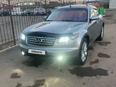 Infiniti FX35 2003 года за 3 800 000 тг. в Астана – фото 5