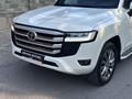 Toyota Land Cruiser 2024 года за 52 500 000 тг. в Алматы – фото 2