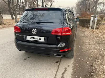 Volkswagen Touareg 2010 года за 11 350 000 тг. в Алматы – фото 5