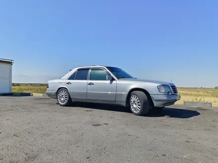 Mercedes-Benz E 220 1994 года за 7 000 000 тг. в Павлодар – фото 17