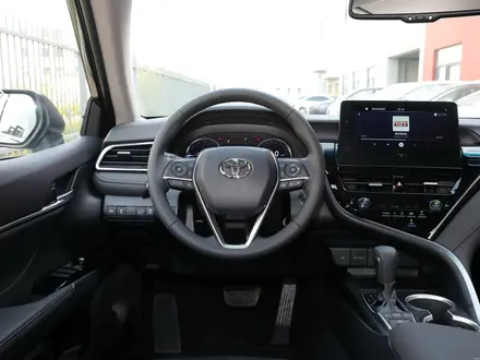 Toyota Camry 2023 года за 15 200 000 тг. в Астана – фото 9