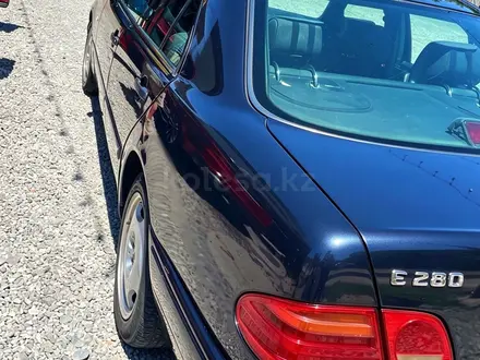 Mercedes-Benz E 320 1997 года за 3 000 000 тг. в Шымкент – фото 4