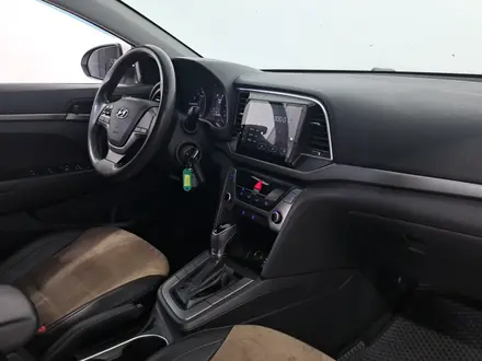 Hyundai Elantra 2017 года за 5 740 000 тг. в Астана – фото 16
