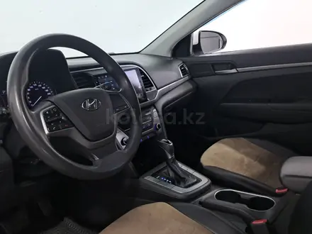 Hyundai Elantra 2017 года за 5 740 000 тг. в Астана – фото 12