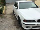 BMW 520 1997 года за 2 500 000 тг. в Алматы – фото 4