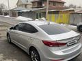 Hyundai Elantra 2018 годаfor6 400 000 тг. в Алматы – фото 4