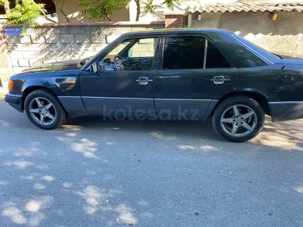 Mercedes-Benz E 280 1992 года за 2 500 000 тг. в Талдыкорган – фото 3