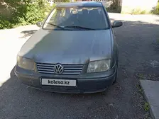 Volkswagen Jetta, 2004