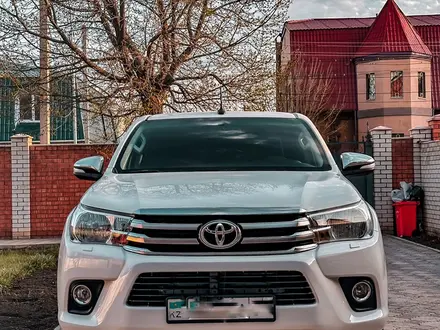 Toyota Hilux 2017 года за 15 900 000 тг. в Актобе – фото 12