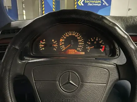 Mercedes-Benz E 280 1997 года за 3 500 000 тг. в Шымкент – фото 3