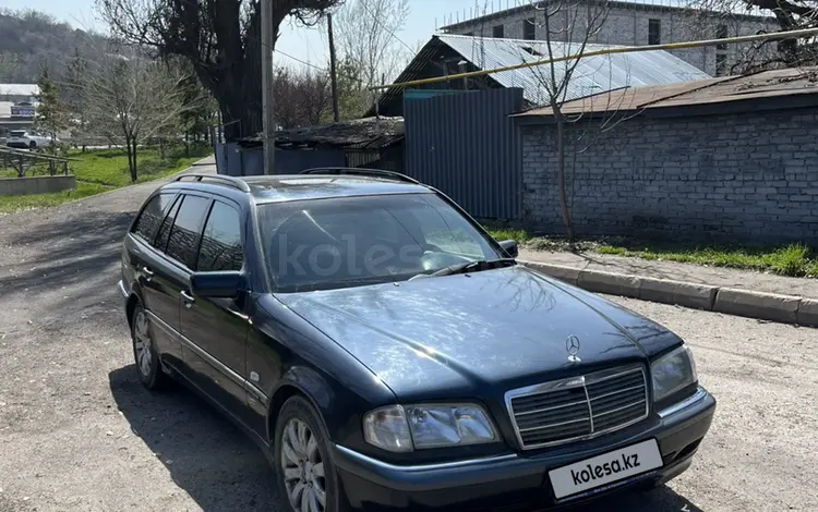 Mercedes-Benz C 240 1997 годаүшін2 800 000 тг. в Алматы