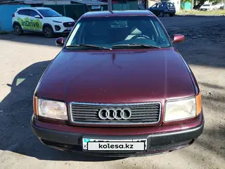 Audi 100