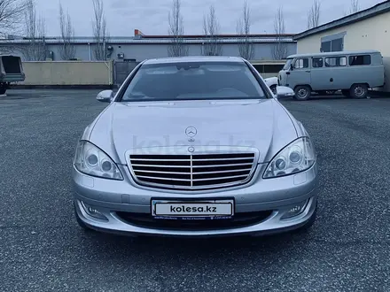 Mercedes-Benz S 350 2006 года за 8 000 000 тг. в Атырау – фото 2