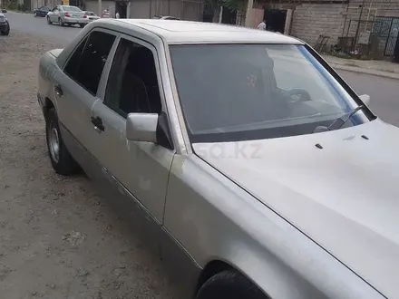 Mercedes-Benz E 200 1991 года за 1 350 000 тг. в Алматы – фото 7