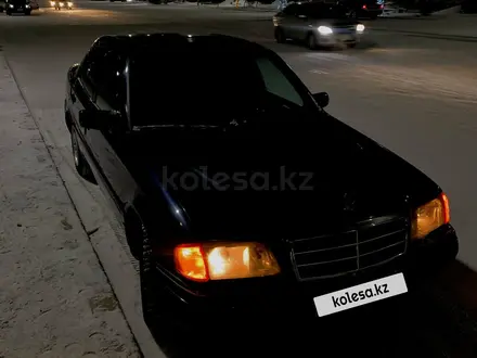 Mercedes-Benz C 180 1994 года за 2 500 000 тг. в Сатпаев – фото 5