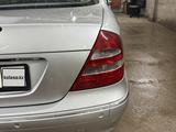 Mercedes-Benz E 320 2003 года за 6 800 000 тг. в Мерке – фото 5