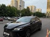 Lexus RX 350 2023 годаүшін26 450 000 тг. в Алматы – фото 3